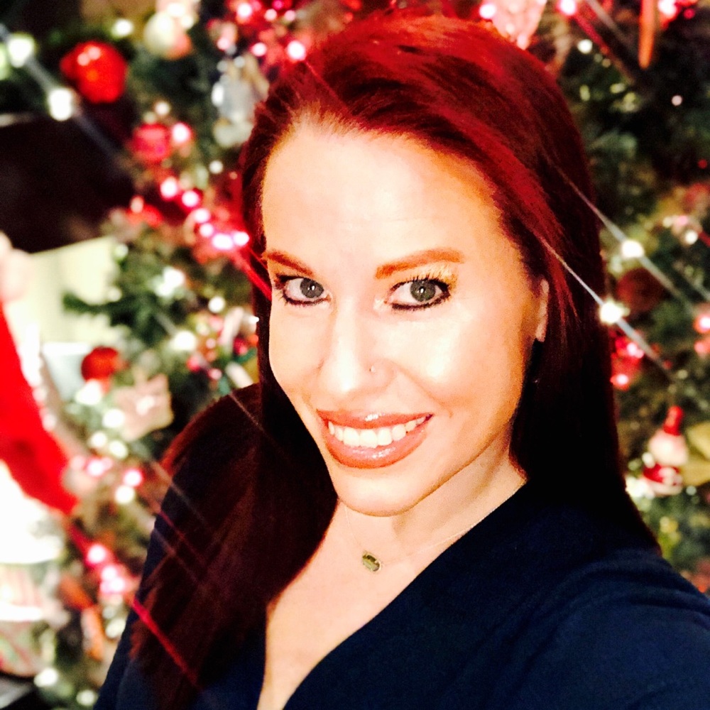 This is me!  43 year old wife & mama of 2 teens!
